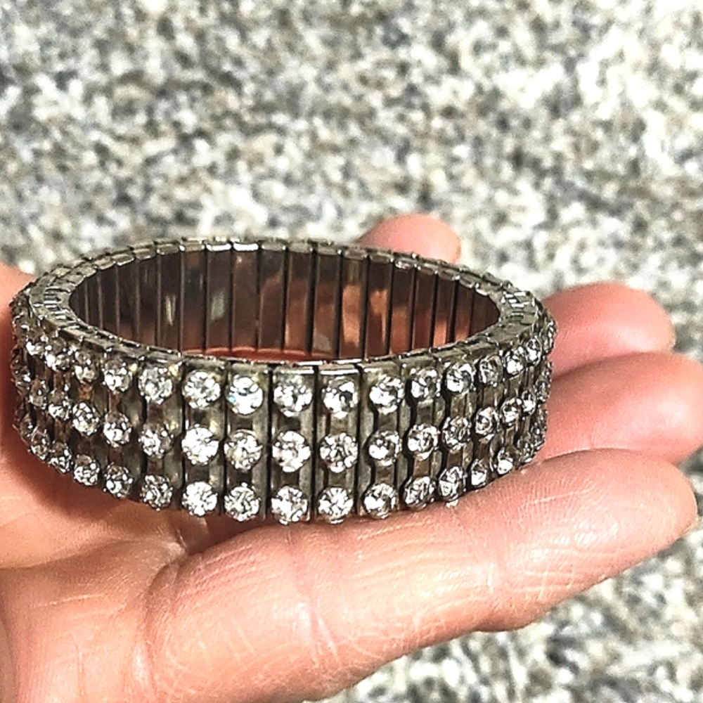 VINTAGE 60s 3-ROW RHODIUM PLALTED PRONG SET RHINESTONE EXPANDABLE 6-7" BRACELET - Picture 1 of 9